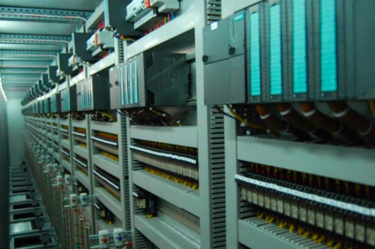 Net Elektrik Otomasyon’da PLC Sistemleri ile Endüstriyel Dönüşüm