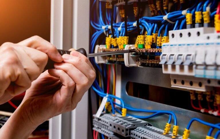 Otomasyon Pano Arızası için Size yardımcı olalım. 0501 076 22 30